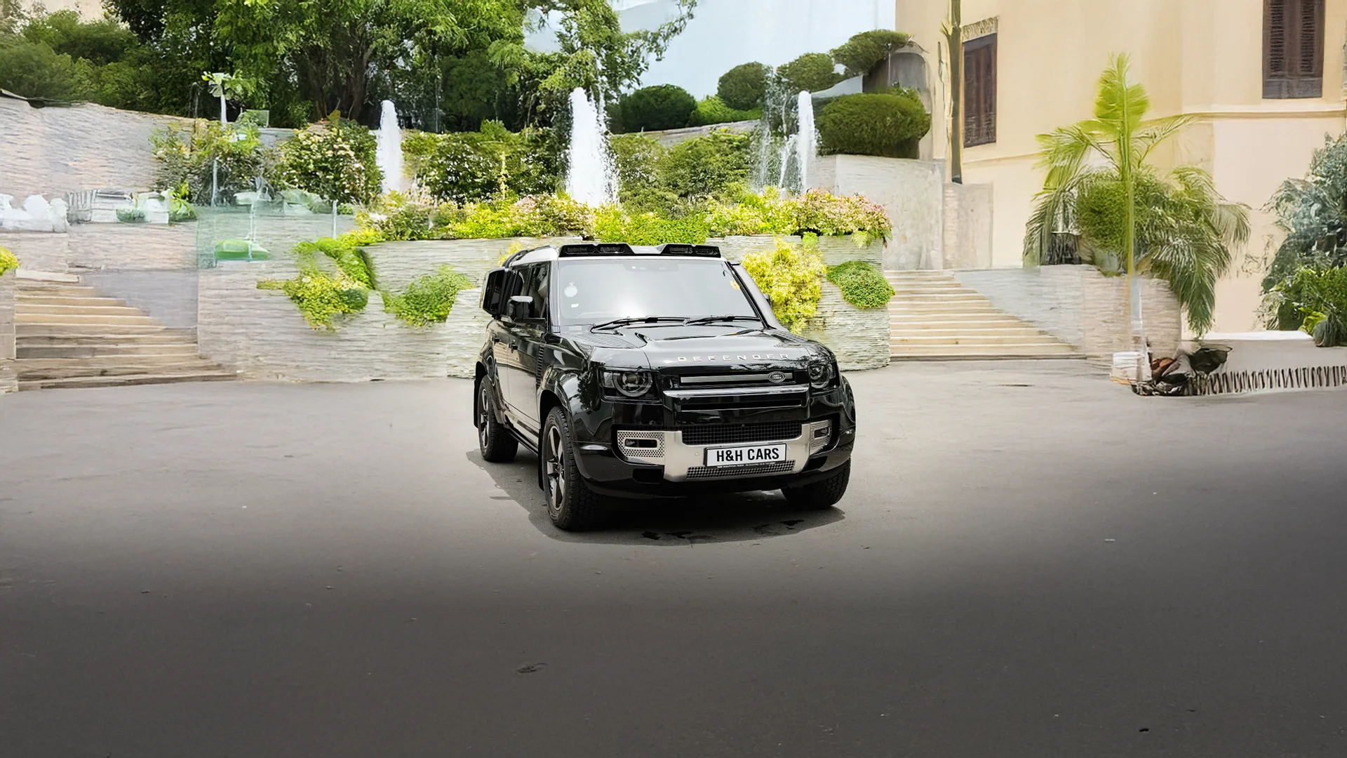 Land Rover Defender (Black)